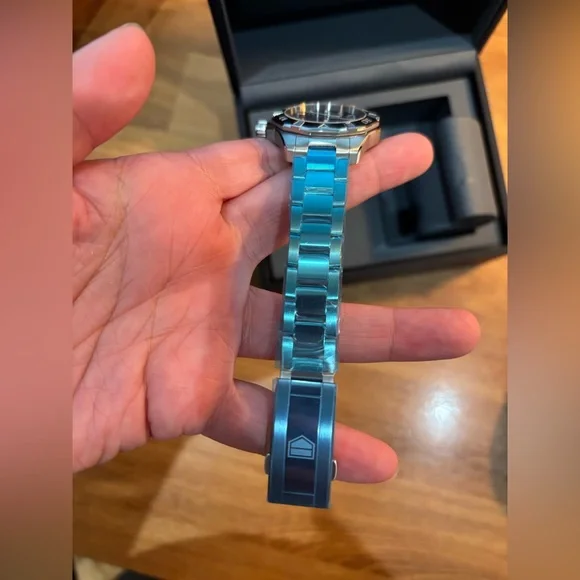NEW - TAG HEUER Aquaracer Professional 200 Solargraph Stainless Steel Watch/34MM - Picture 5 of 16